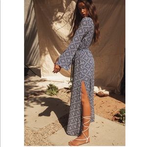 Lulus • printed long sleeve maxi dress